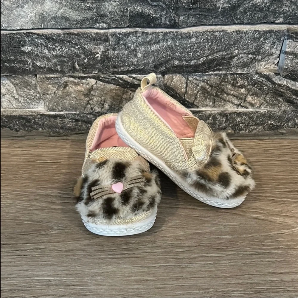 NWOT Gold Leopard Print Toddler Girls‎ Slip-ons